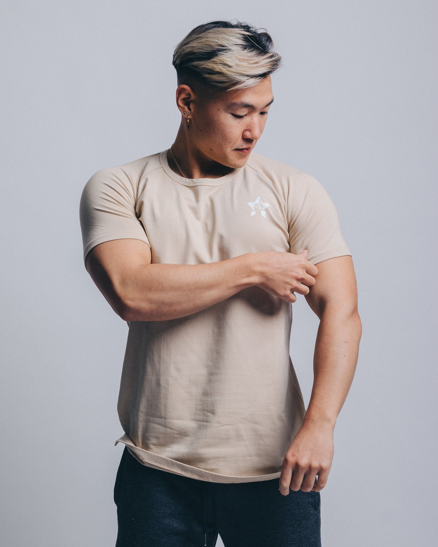 PERFORMANCE SHIRT - BEIGE