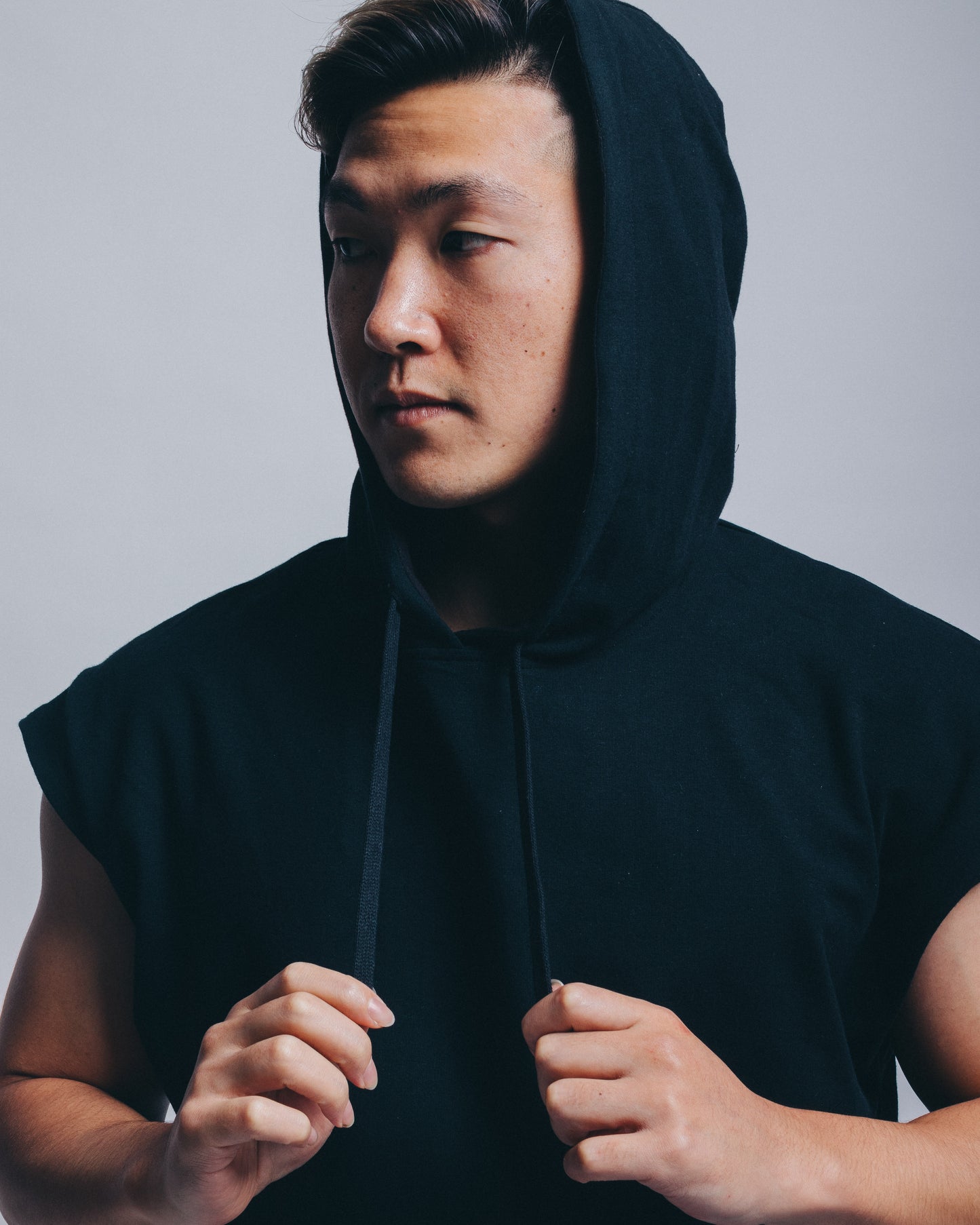 MUSCLE HOOD - BLACK